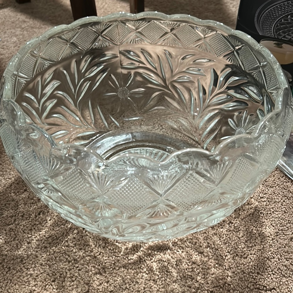Vintage Smith Glass Holiday punch bowl and cups set